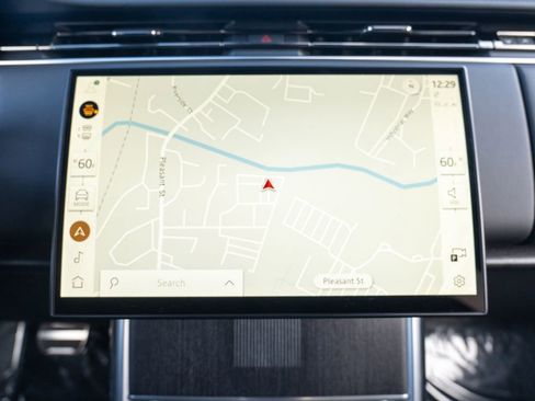 Used 2025 Land Rover Range Rover Autobiography image 29