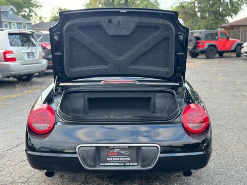 Used 2002 Ford Thunderbird image 21