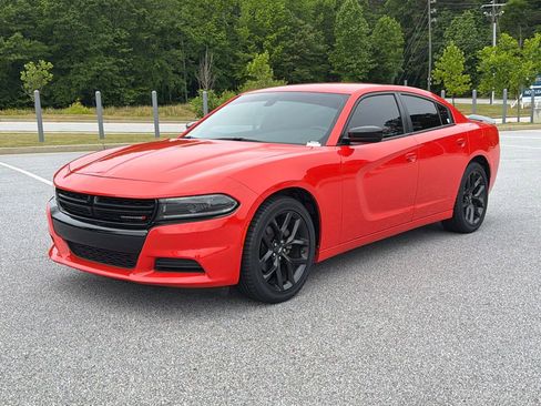 Used 2022 Dodge Charger SXT w/ Blacktop Package RWD image 3