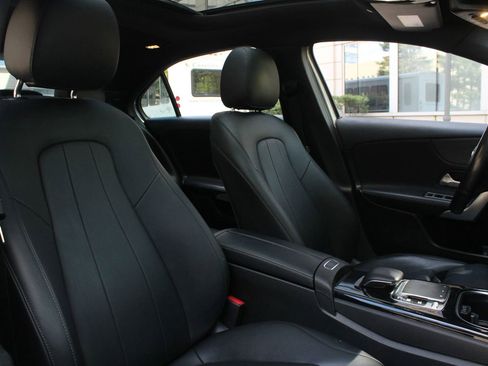 Used 2019 Mercedes-Benz A 220 4MATIC image 27