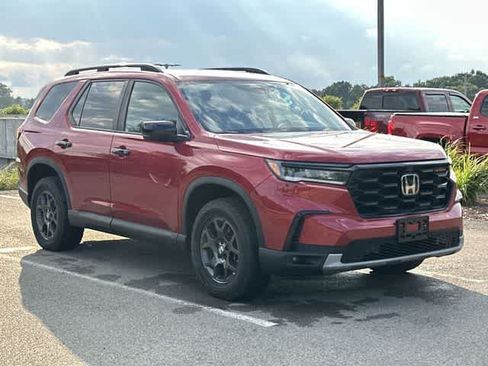 Used 2024 Honda Pilot TrailSport image 22
