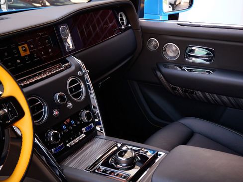 Certified 2026 Rolls-Royce Cullinan AWD/4WD image 25