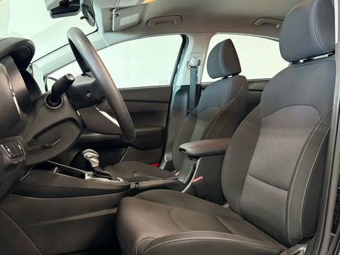 Used 2024 Kia Forte LXS image 13