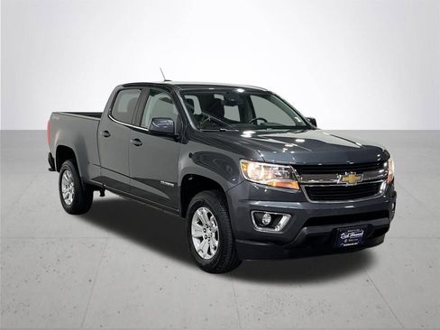 Used 2017 Chevrolet Colorado LT w/ LT Convenience Package image 8
