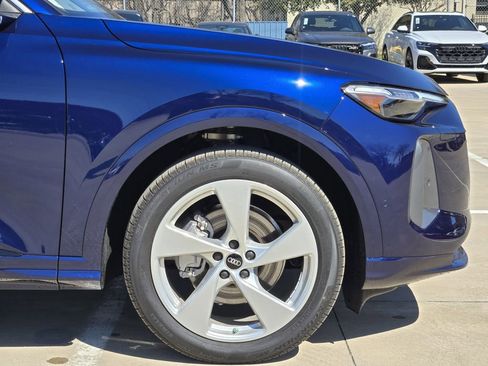 New 2025 Audi Q5 Prestige image 13