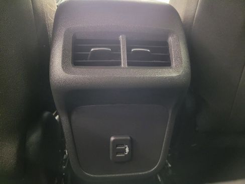 Used 2024 Chevrolet Equinox LT image 22