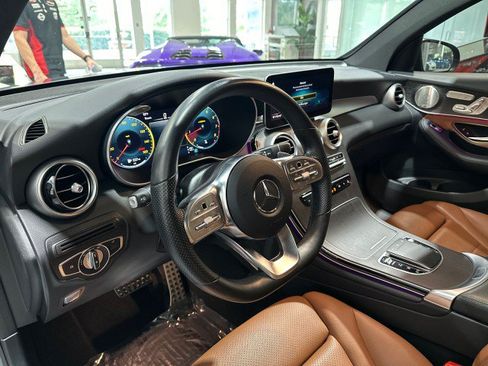 Used 2021 Mercedes-Benz GLC 300 4MATIC Coupe image 3