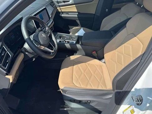 New 2026 Volkswagen Atlas Cross Sport SE image 5