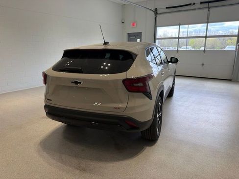 New 2026 Chevrolet Trax RS FWD image 5