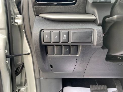 New 2026 Mitsubishi Eclipse Cross SE image 14