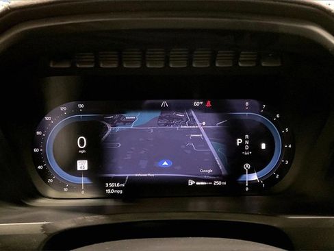 Certified 2024 Volvo XC90 B6 Ultimate w/ Lounge Package image 21