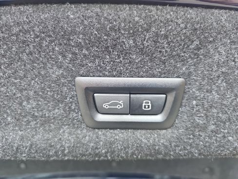 New 2026 BMW 330i Sedan w/ Premium Package image 14