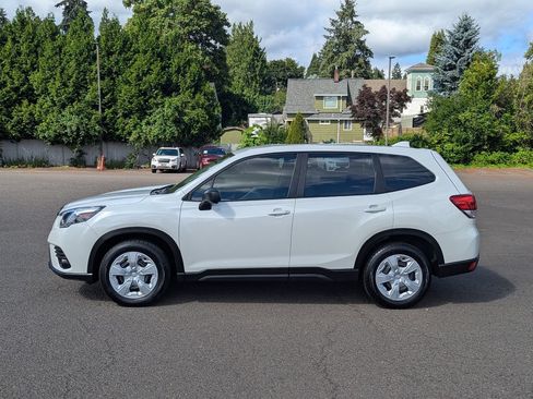 Used 2022 Subaru Forester AWD/4WD image 2