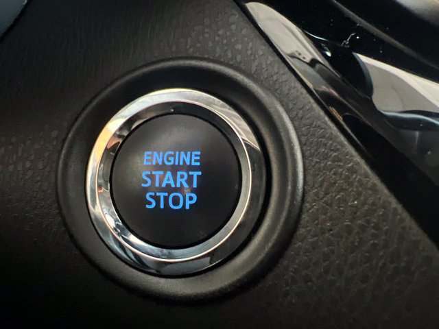 Used 2021 Toyota C-HR Limited FWD image 30