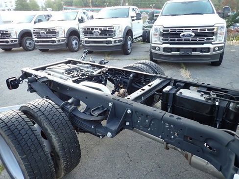New 2024 Ford F550 4x4 SuperCab Super Duty image 8