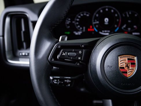 New 2026 Porsche Cayenne S AWD/4WD image 17