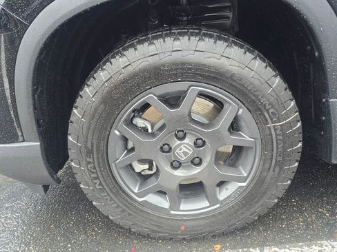 New 2025 Honda Pilot TrailSport image 9