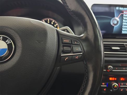 Used 2013 BMW M5 image 21