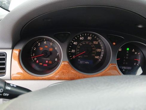 Used 2005 Lexus ES 330 image 12