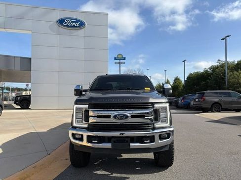 Used 2018 Ford F250 XLT w/ XLT Premium Package AWD/4WD image 8