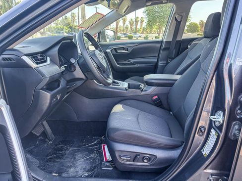 Used 2024 Toyota RAV4 XLE FWD image 20