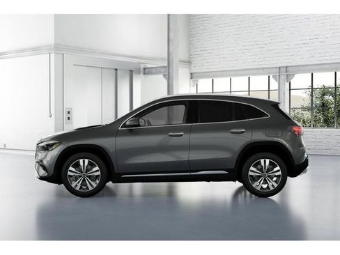 New 2026 Mercedes-Benz GLA 250 4MATIC image 34