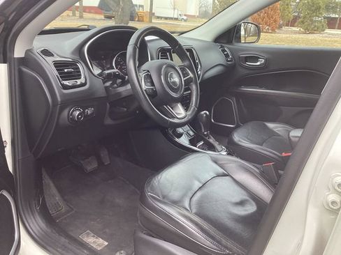 Used 2018 Jeep Compass Limited image 4