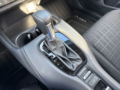 Used 2024 Honda HR-V LX image 28