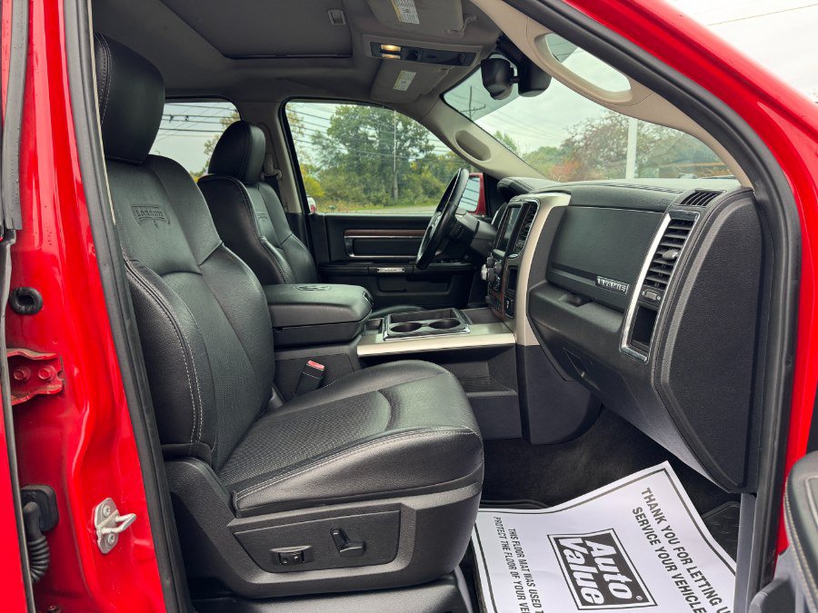 Used 2015 RAM 1500 Laramie w/ Convenience Group AWD/4WD image 18