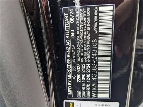 Used 2025 Mercedes-Benz C 300 Sedan image 16