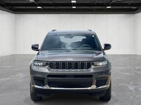 Used 2024 Jeep Grand Cherokee L Laredo w/ Luxury Tech Group I AWD/4WD image 2