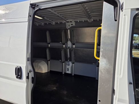 Used 2023 RAM ProMaster 3500 w/ Driver Convenience Group image 13