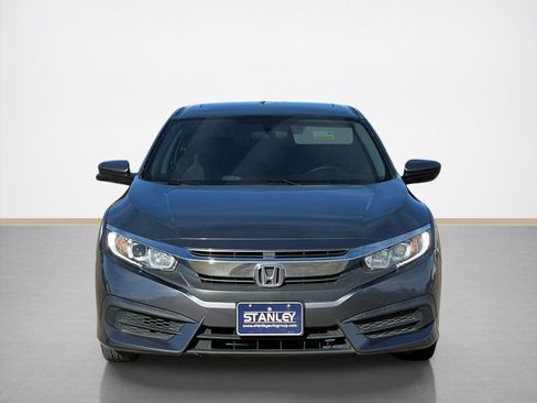 Used 2018 Honda Civic EX image 2