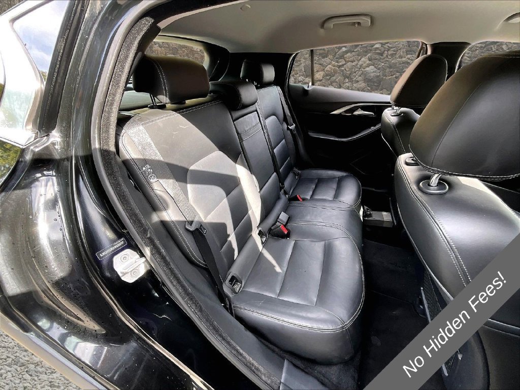 Used 2017 INFINITI QX30 AWD image 23