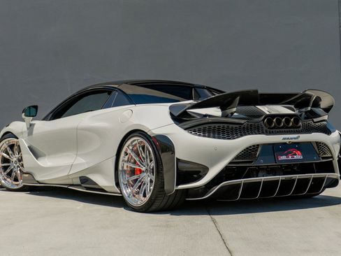 Used 2022 McLaren 765LT RWD image 14