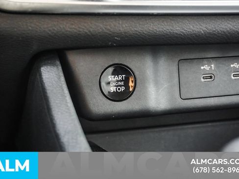 Used 2025 Nissan Rogue SV FWD image 30
