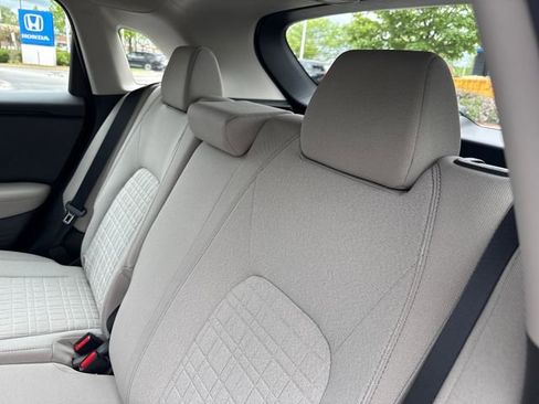 Used 2023 Honda HR-V LX image 18