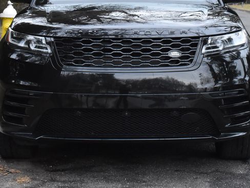 Used 2020 Land Rover Range Rover Velar R-Dynamic S image 12