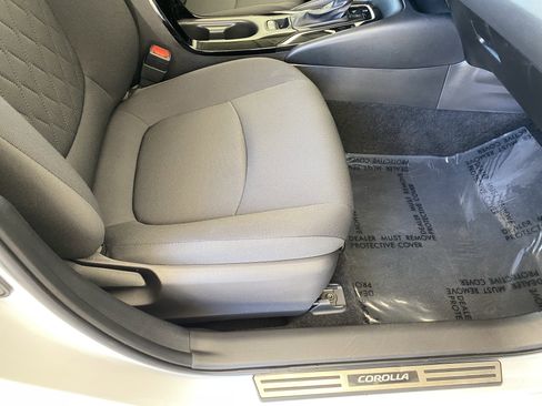 Used 2022 Toyota Corolla LE image 33