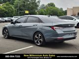 Used 2022 Hyundai Elantra Limited image 3