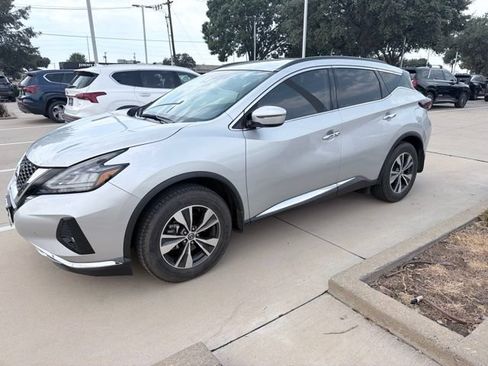 Used 2022 Nissan Murano SV FWD image 1