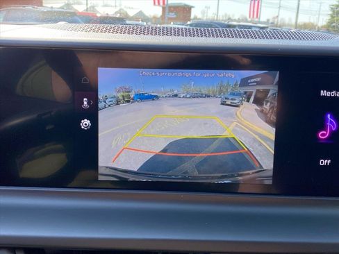 Certified 2024 Kia Seltos SX w/ SX Sunroof Package AWD/4WD image 16