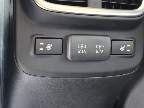 Used 2022 Subaru Outback Limited image 11