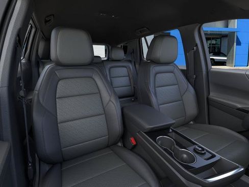 New 2026 Chevrolet Equinox LT w/ Convenience Package II FWD image 40