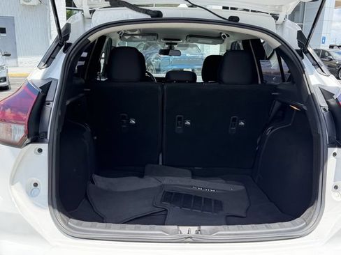 Used 2022 Nissan Kicks SR FWD image 24