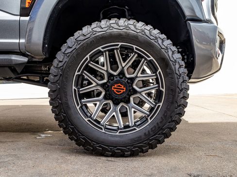 Used 2024 Ford F250 Lariat w/ Lariat Ultimate Package image 11