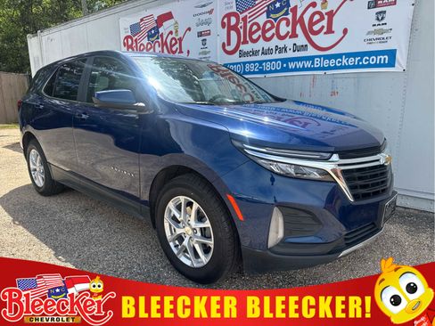 Used 2022 Chevrolet Equinox LT w/ Driver Convenience Package FWD image 1