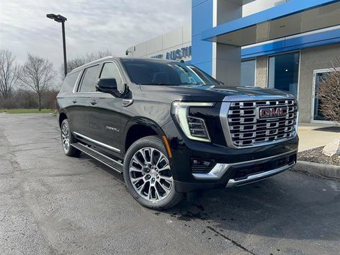 New 2026 GMC Yukon XL Denali w/ Sun & Power Step Package AWD/4WD image 1