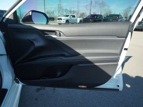 Used 2020 Toyota Camry XSE image 21