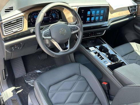 New 2026 Volkswagen Atlas SE AWD/4WD image 10